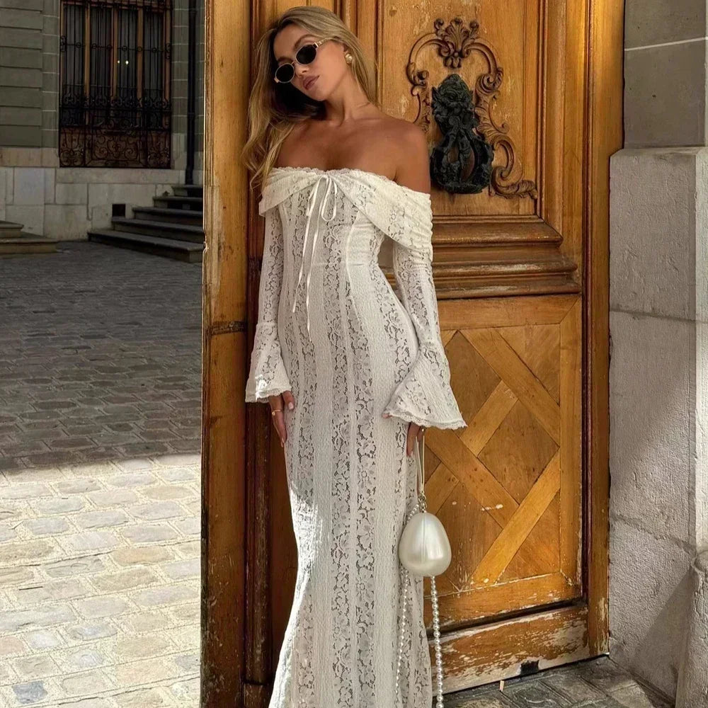 Sunin White Off-the-Shoulder Autumn Bodycon Dress